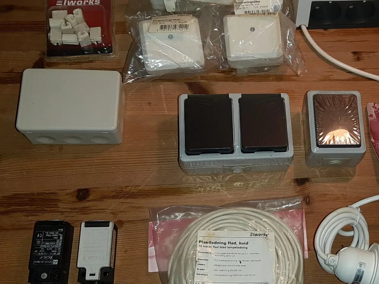 Billede 3 - Værktøj og el-ting 31 dele. Nyt. Nypris 1600 kr.