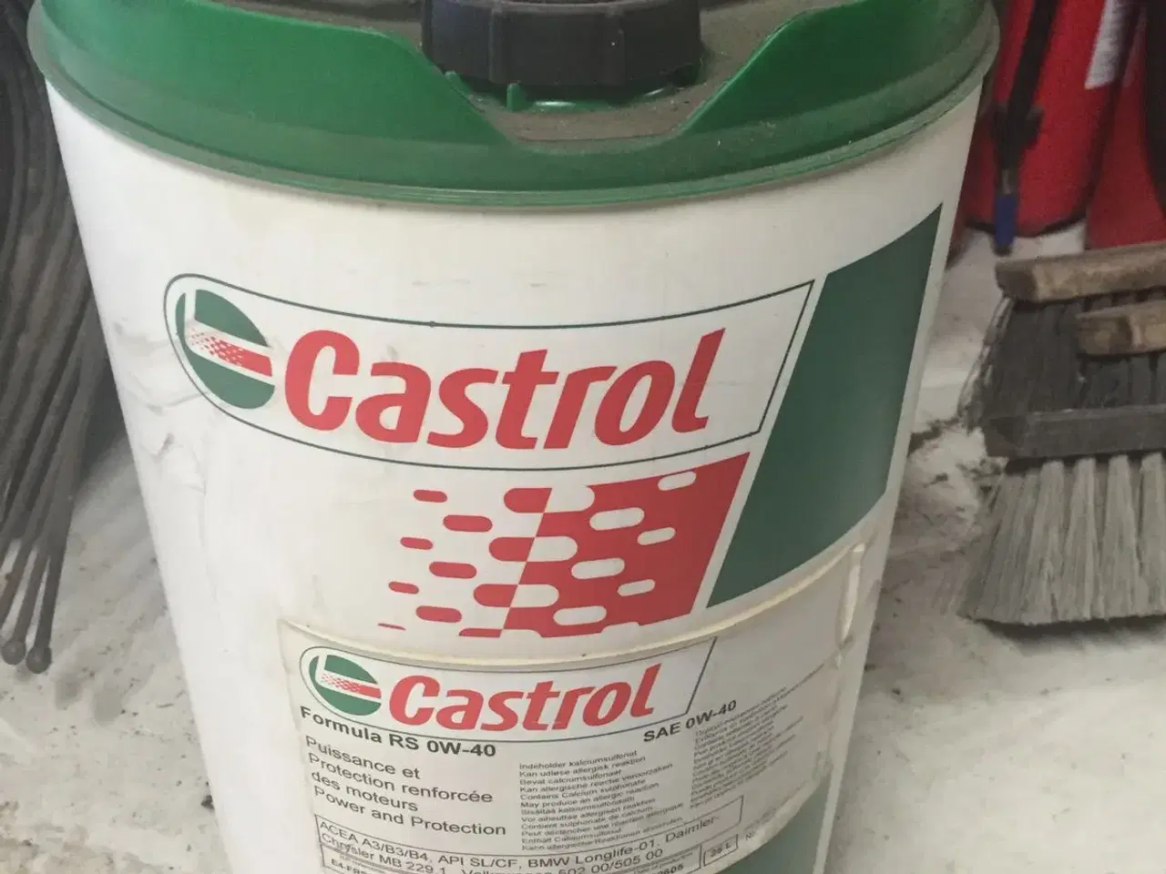 Billede 1 - Castrol RS olie 45 Liter