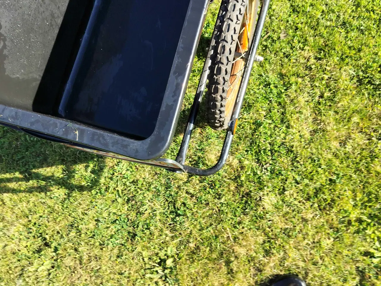 Billede 4 - Cykelanhænger m aftageligt plastladd.