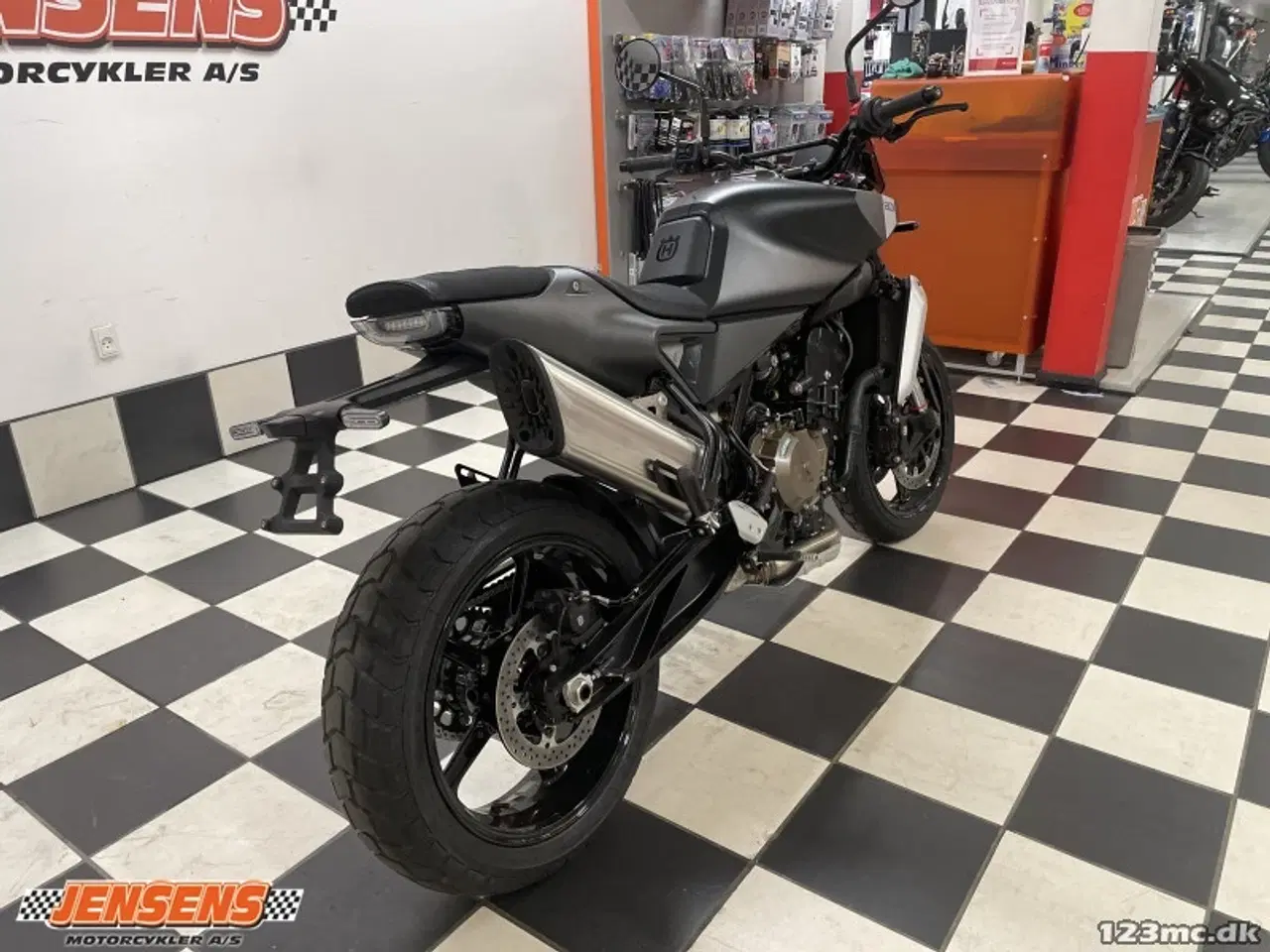 Billede 6 - Husqvarna Svartpilen 801
