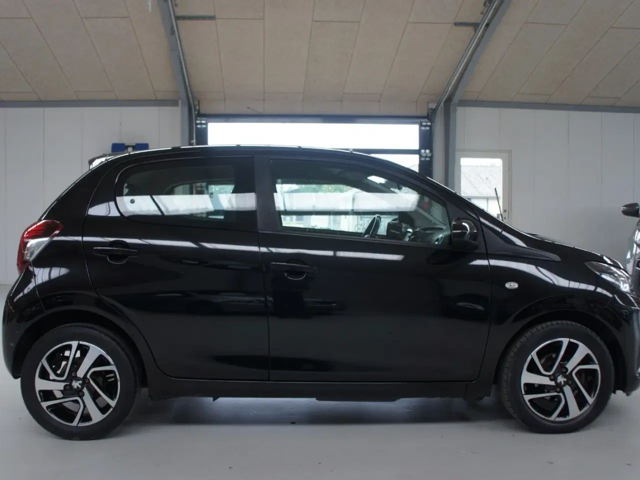 Billede 10 - Peugeot 108 1,0 e-VTi 69 Black Edition