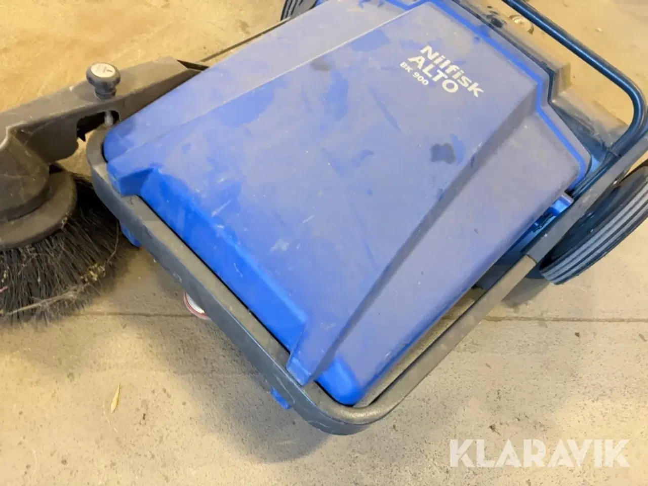 Billede 10 - Fejemaskine Nikfisk Alto BK900