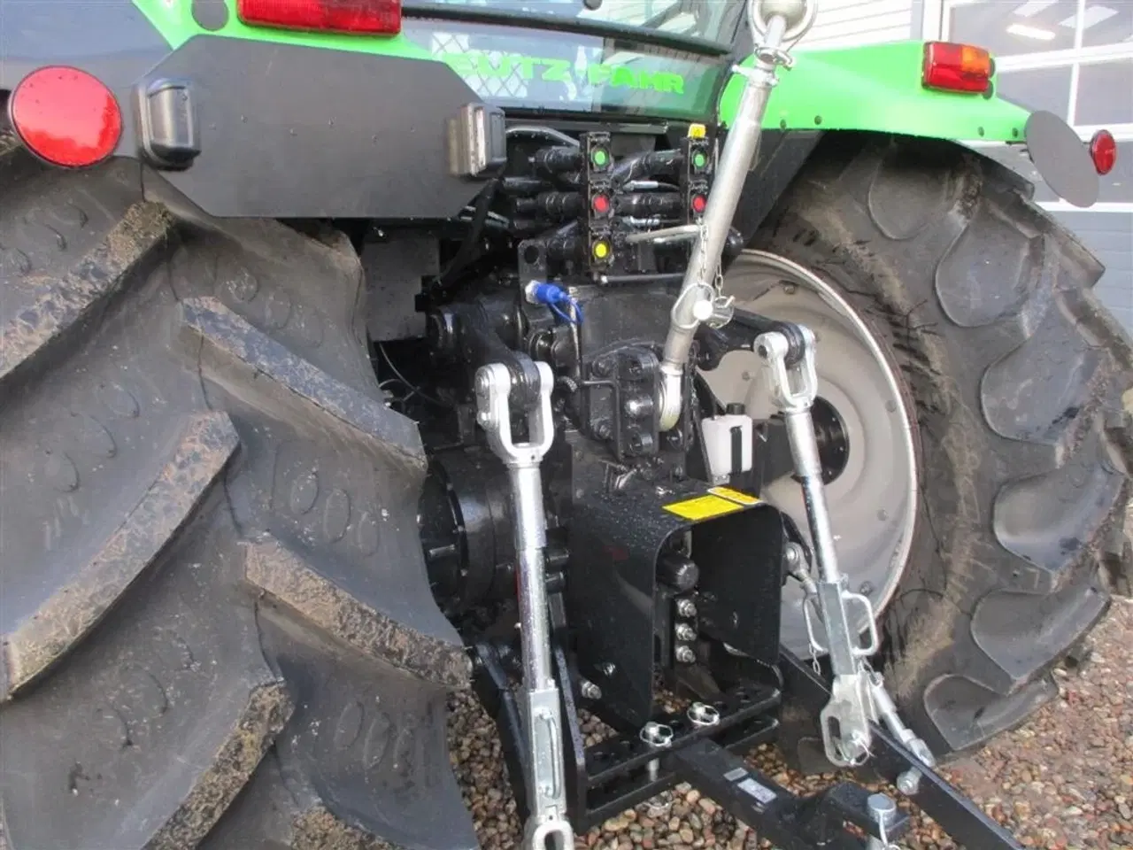 Billede 5 - Deutz-Fahr Agrofarm 115G with 30F+30R Hi-Lo and CreepGea