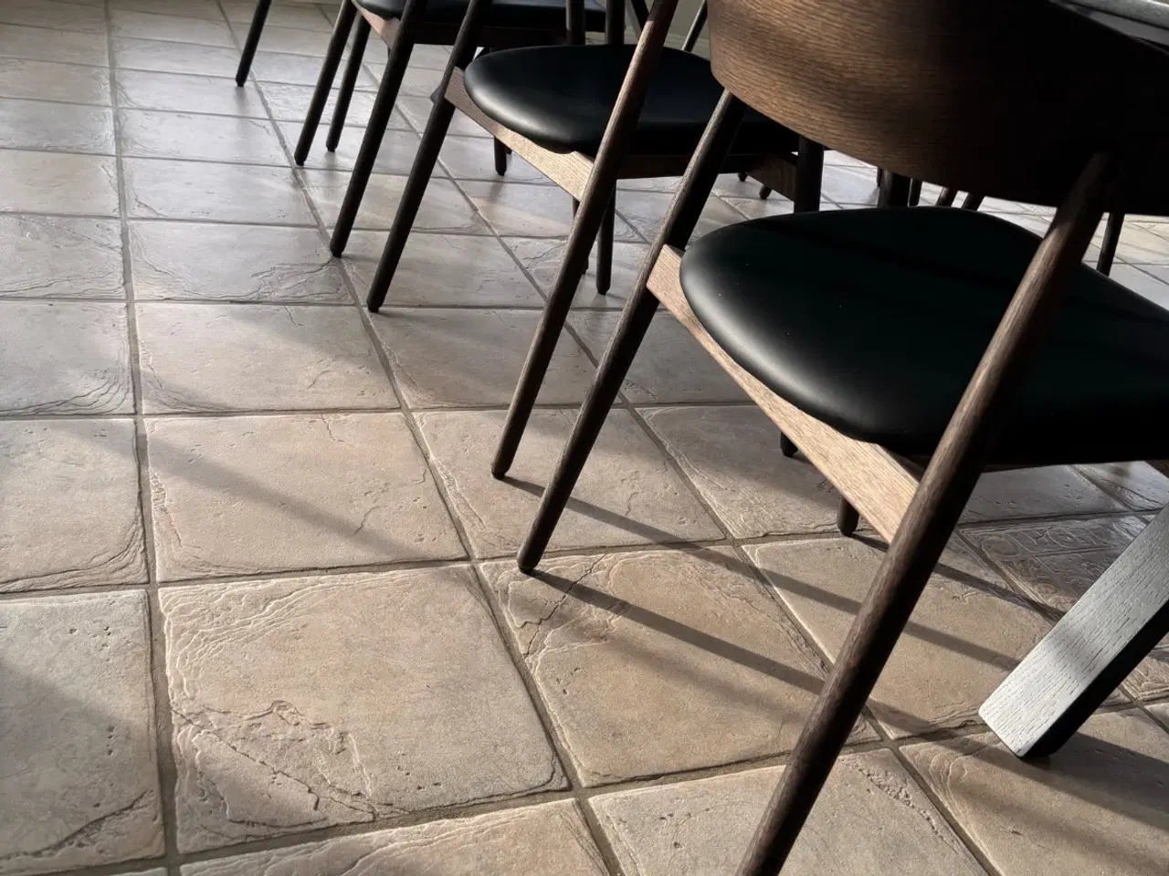 Billede 4 - Andersen Furniture spisebord + 8 stole