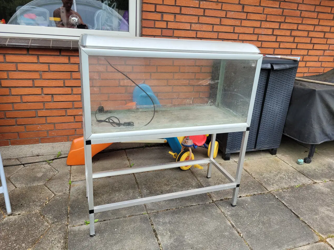 Billede 1 - akvarie ca. 180 L.