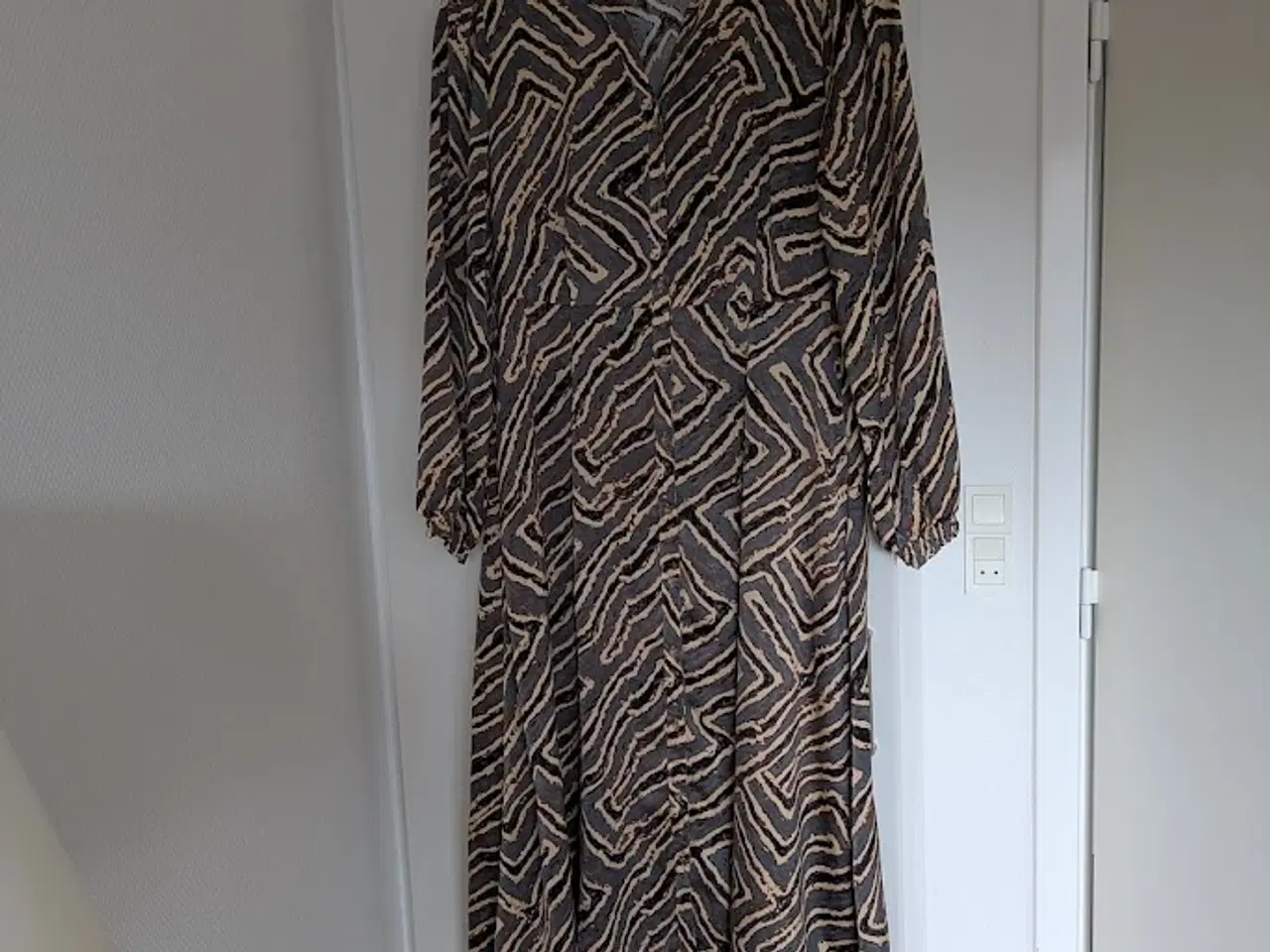 Billede 1 - Prepair lang kjole, str. S