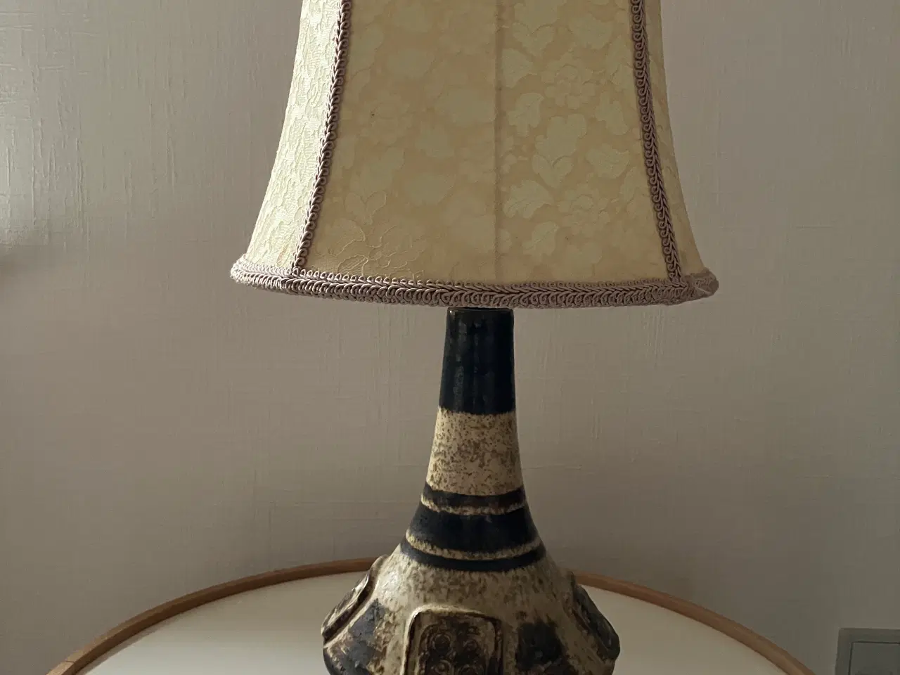 Billede 1 - Bord lampe med skærm
