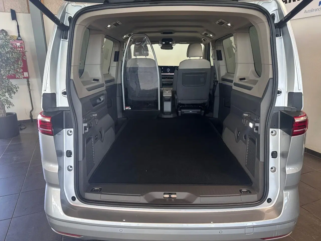 Billede 12 - VW Multivan 1,4 eHybrid Life DSG kort