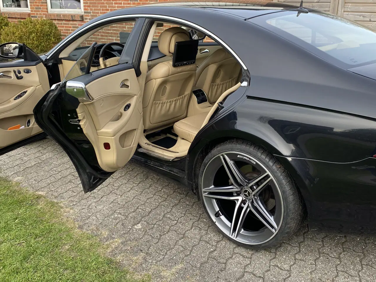 Billede 12 - Mercedes CLS500 V8 306 HK