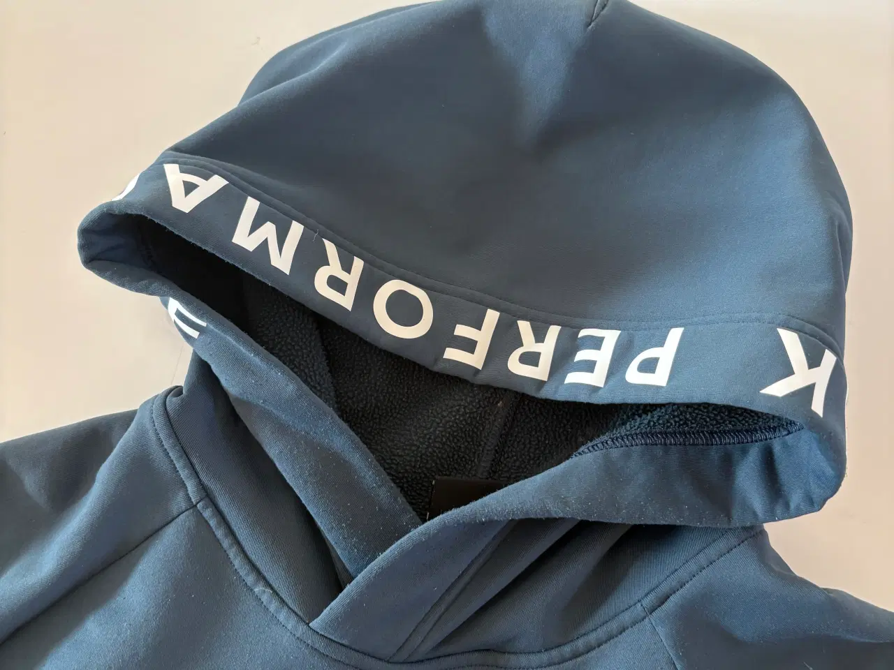Billede 3 - Peak Performance hoodie