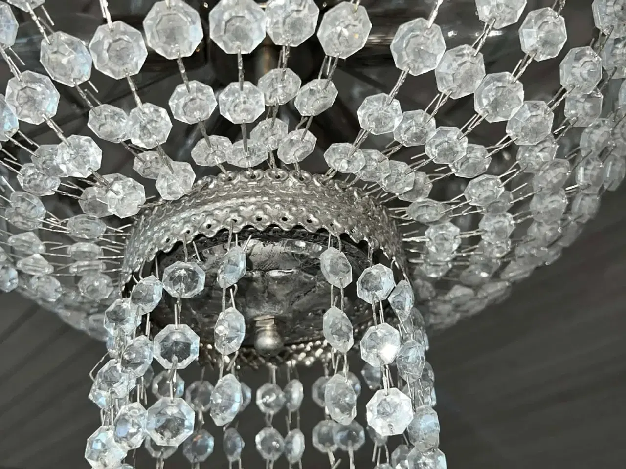 Billede 3 - Flot og unik lysekrone