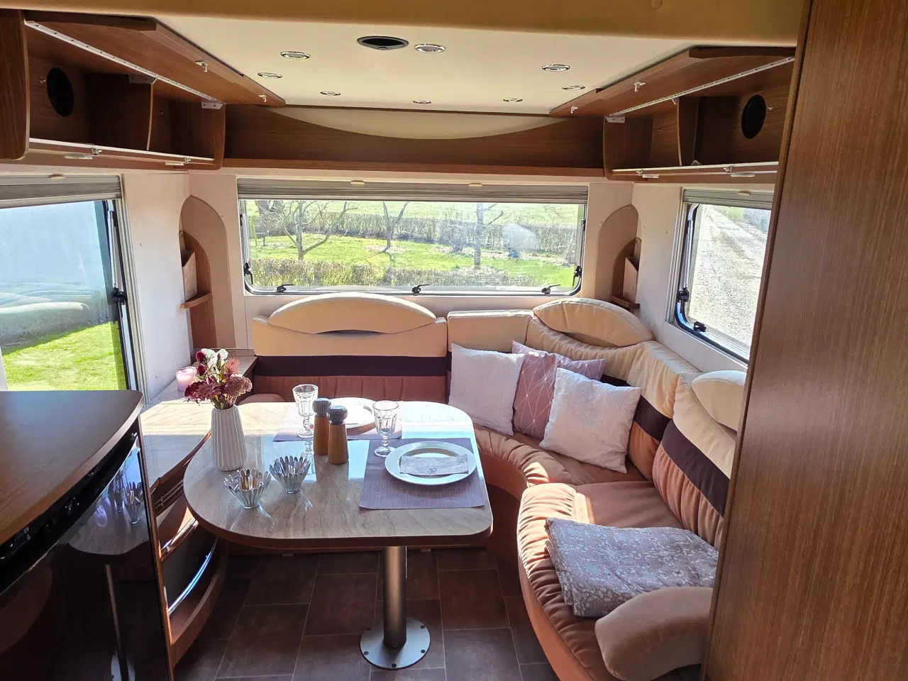Billede 2 - Bürstner Averso Plus 410 TS Plus (m. alt i telte)