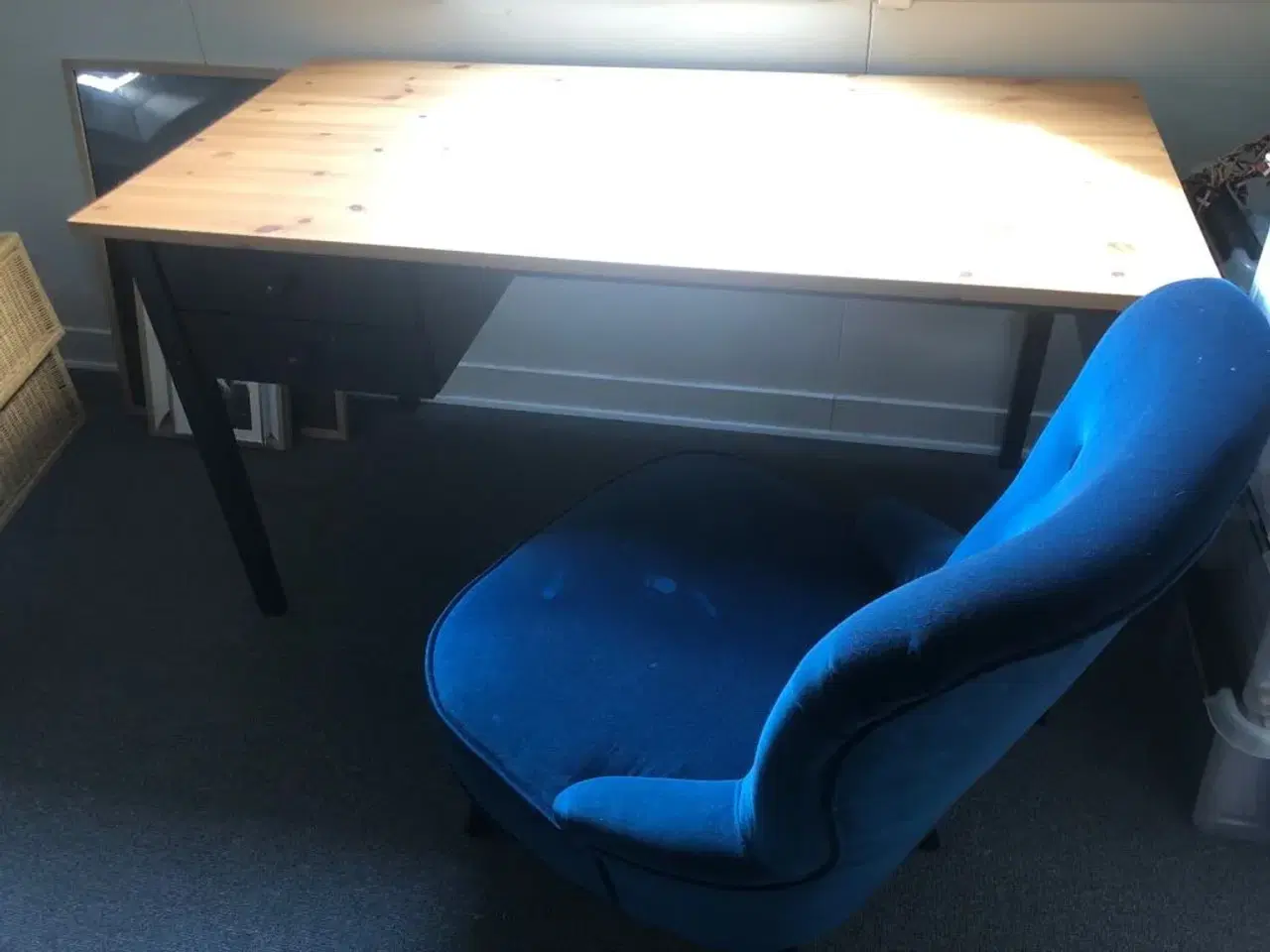 Billede 3 - Skrivebord og stol