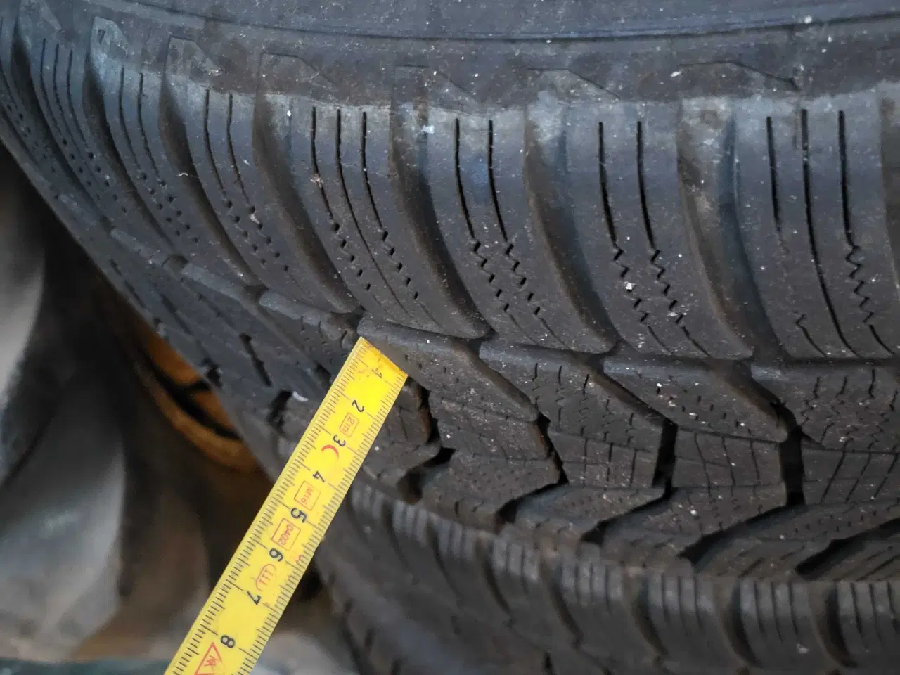 Billede 2 - Vinterdæk på alu fælg