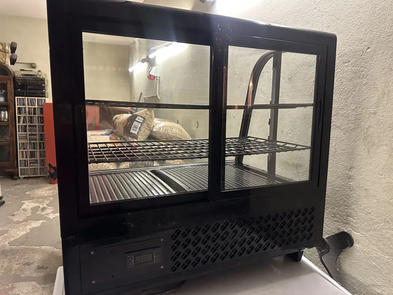 Billede 3 - Maxima Show Case 100L kølemontre med kapacitet på 