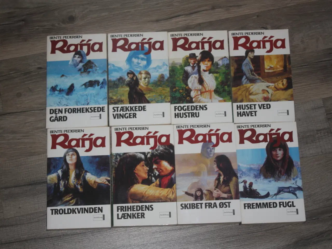 Billede 1 - Raija bøger af Bente Pedersen