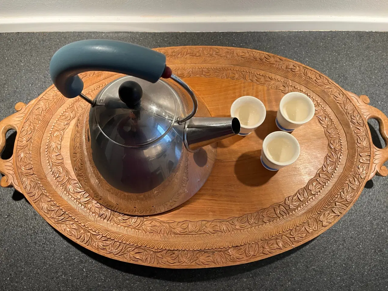 Billede 3 - Antik træbakke ovalt med udskåret kant No. 142