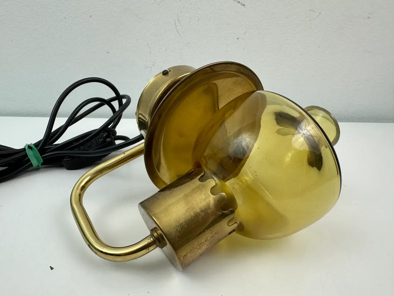 Billede 1 - Vintage lampe i messing / glas