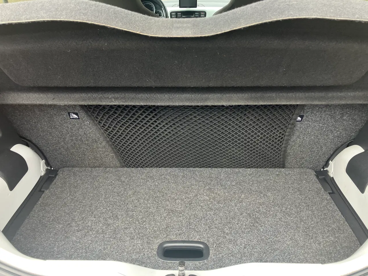 Billede 13 - VW E-UP  km 34000