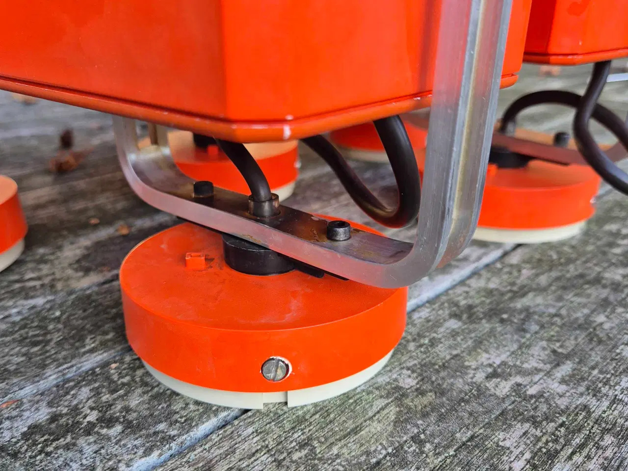 Billede 1 - Flotte orange Unispot 