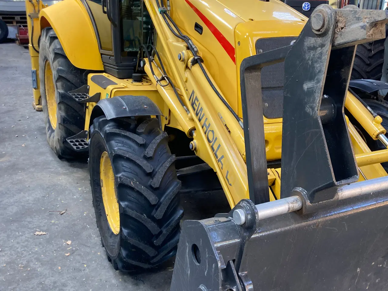 Billede 5 - Rendegraver New Holland LB 110 B. KUN 3900 timer.