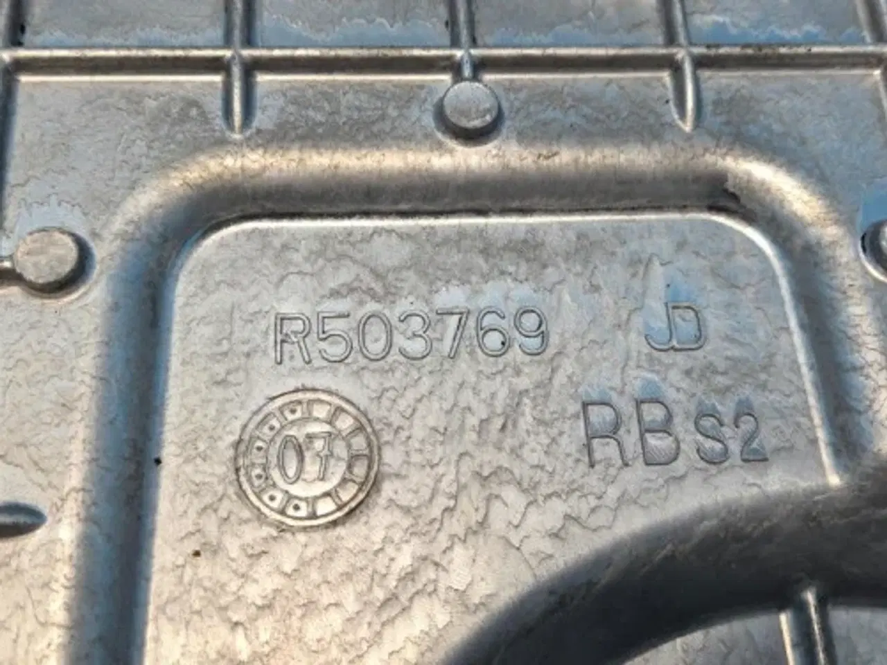 Billede 6 - John Deere  6068   Dæksel   R503769