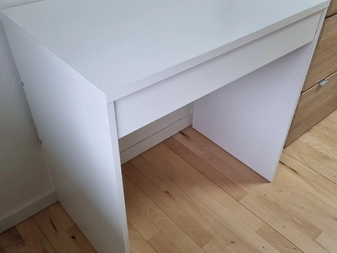 Billede 3 - Skrivebord / sminkebord Odense