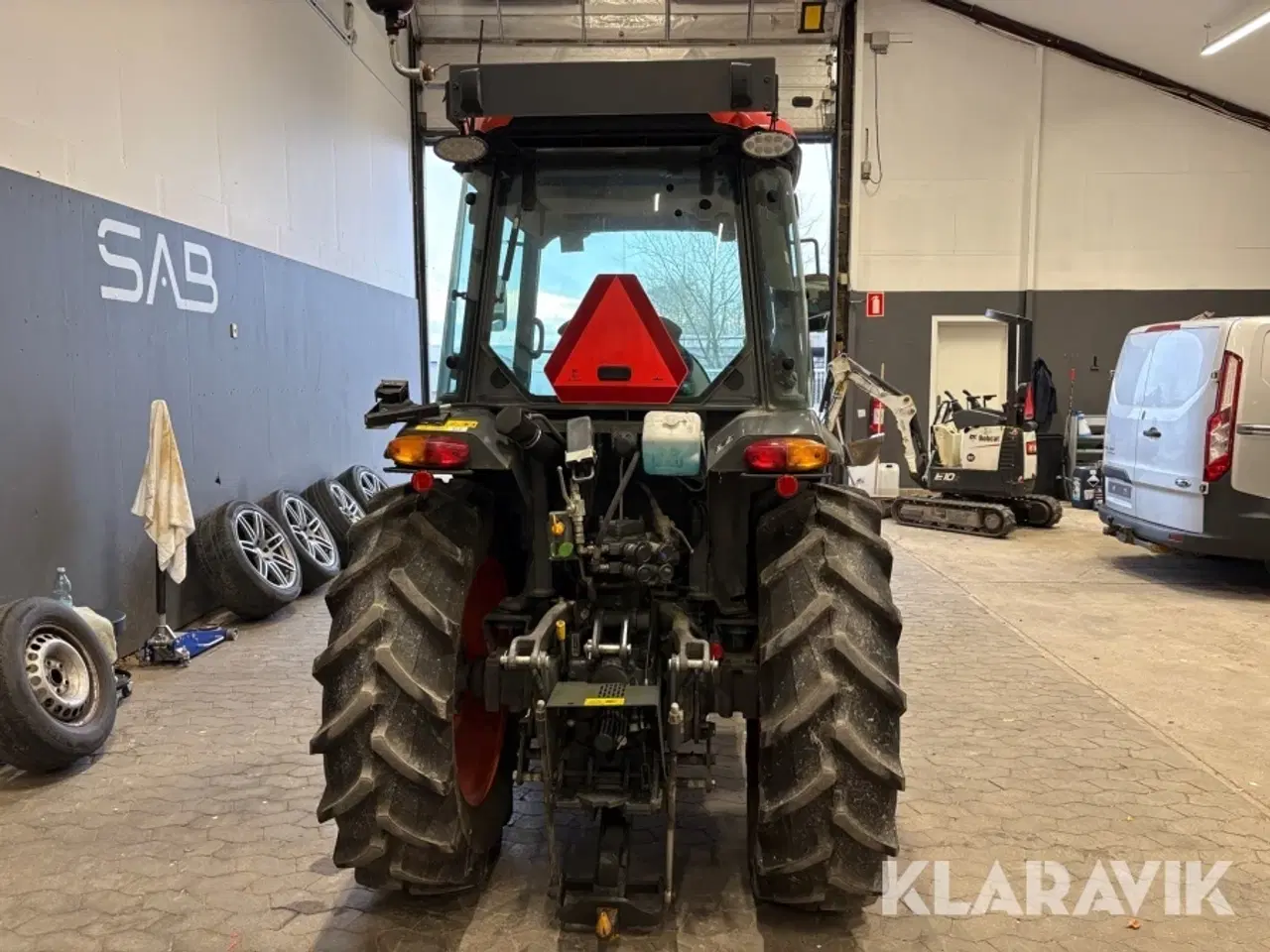 Billede 5 - Traktor Kubota M5072N med frontlift og V-plov