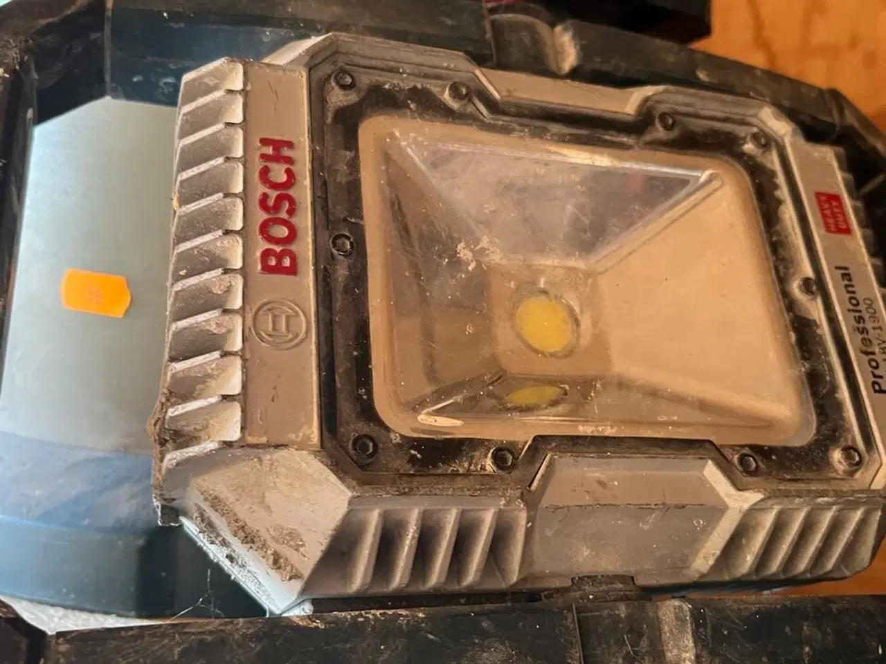 Billede 2 - Støvsuger + Lampe BOSCH Inkl. Batterisæt