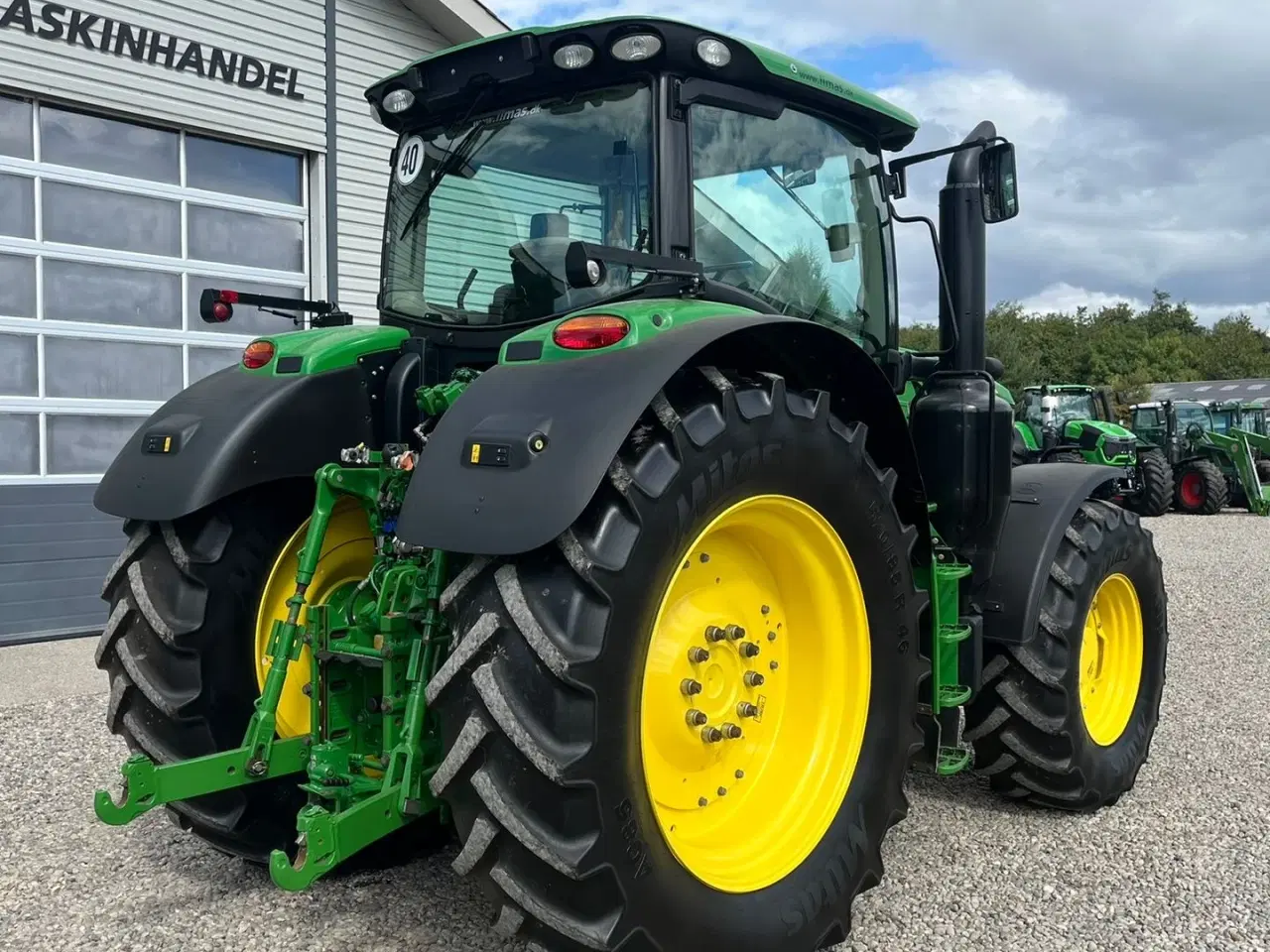 Billede 14 - John Deere 6175R Med frontlift og frontPTO samt luft anlæg