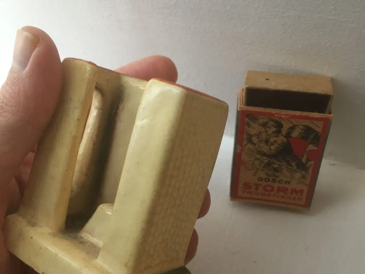 Billede 7 - Bedårende retro tændstiksæskeholder plus æske