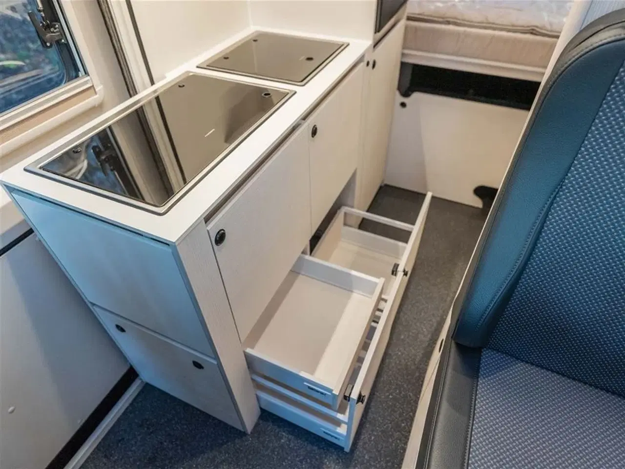 Billede 15 - 2026 - Tourne 6.0 Select aut. gear - Black - 180HK Tournes topmodel