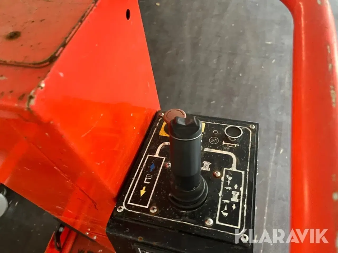 Billede 12 - Søjlelift Snorkel M1230E