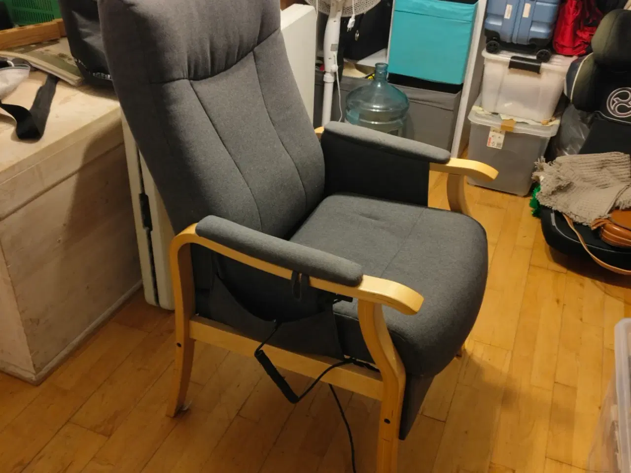 Billede 1 - Hejse stol perfekt  stand