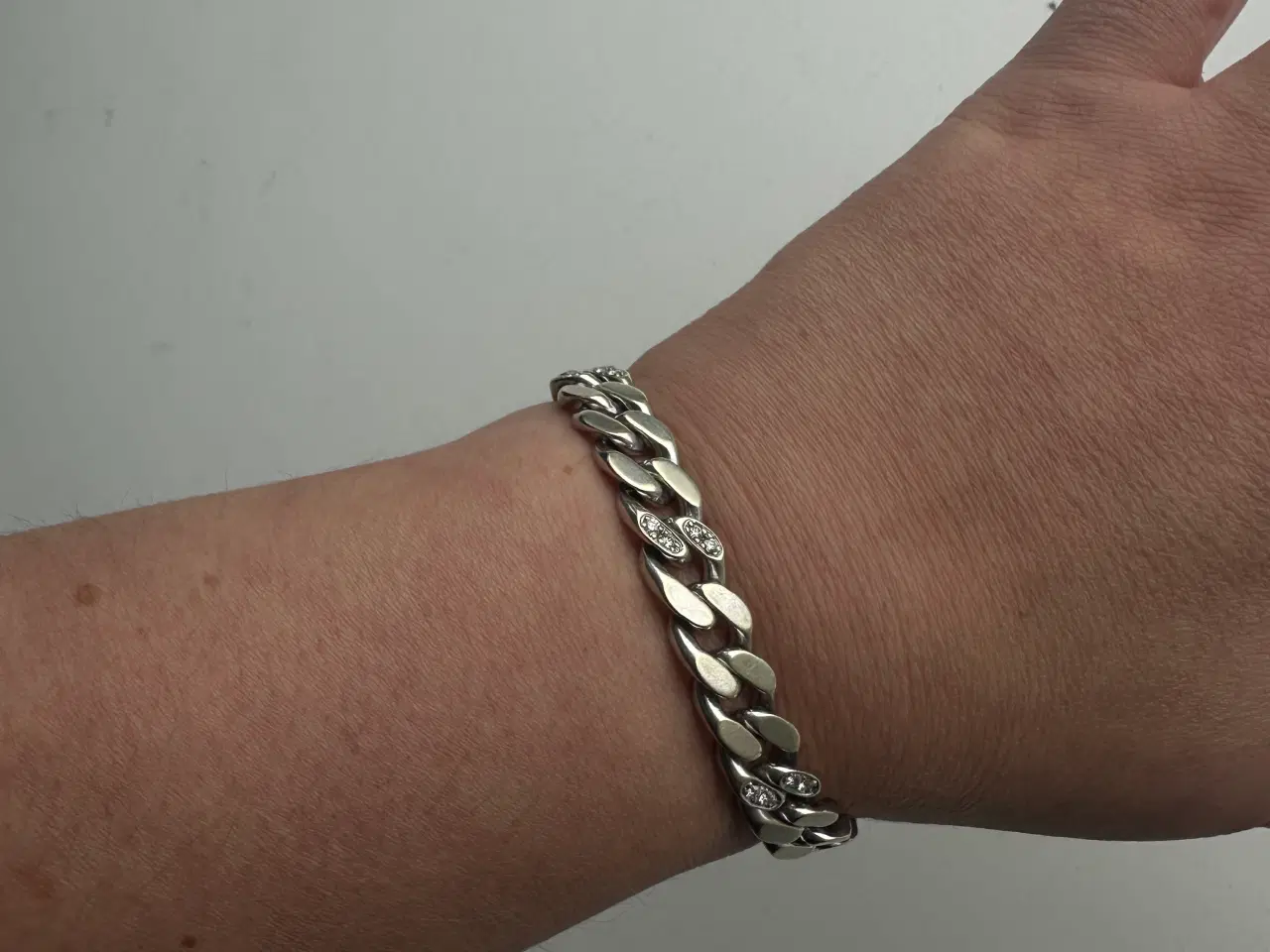 Billede 2 - 14K Hvidguld “Panser” Armbånd med 28 brillanter