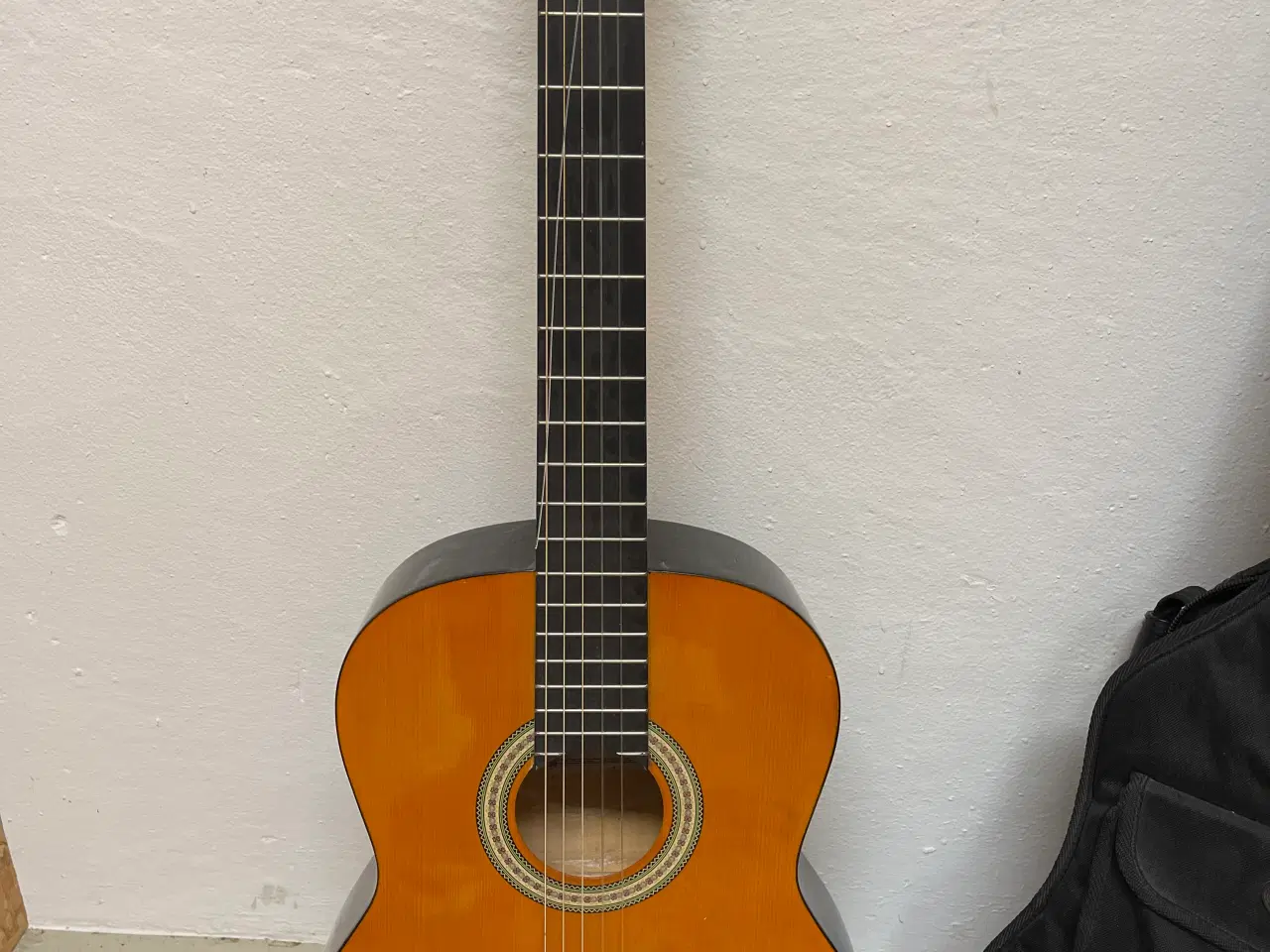 Billede 1 - Guitar Messina classical 4/4 +taske