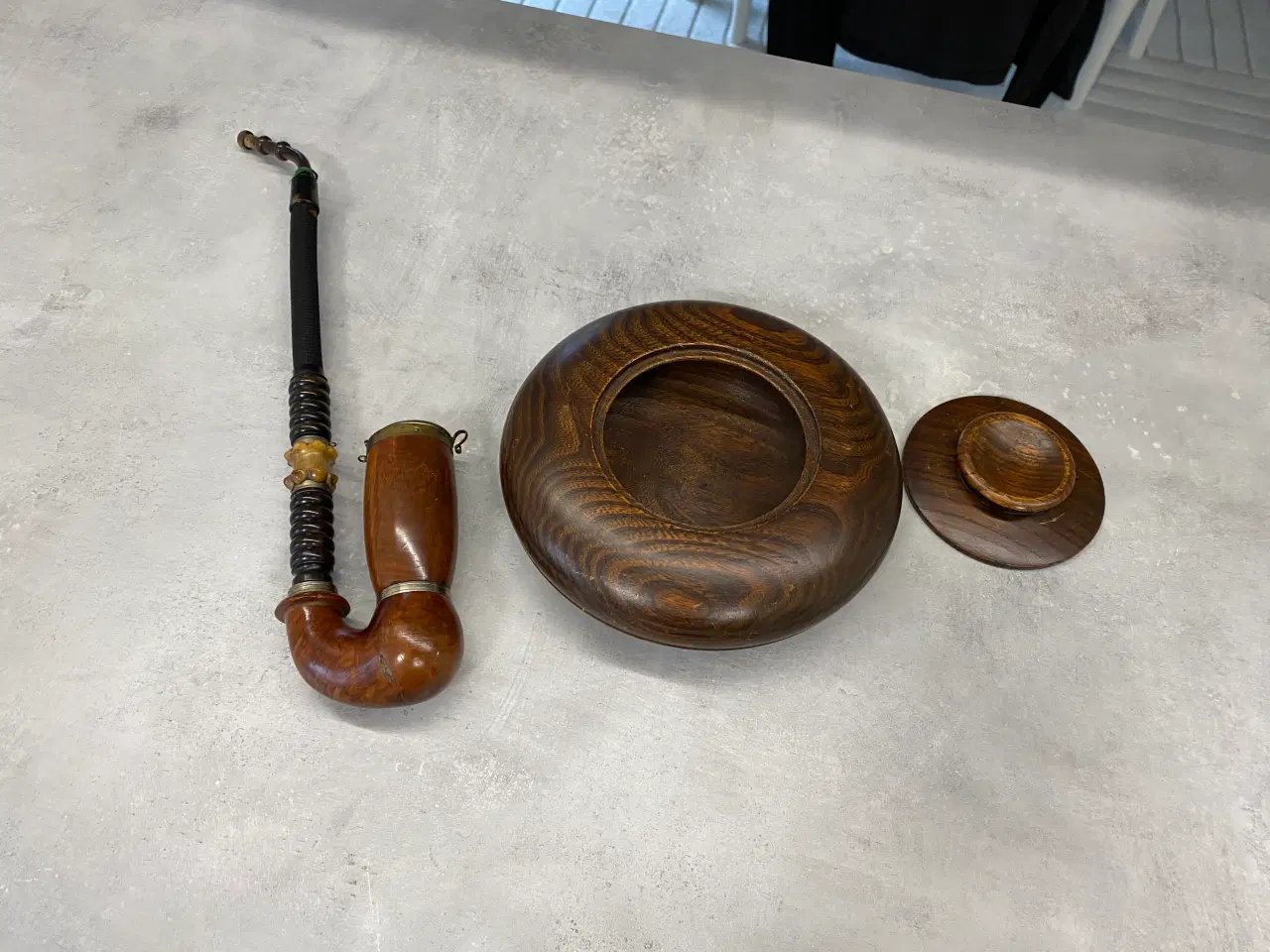 Billede 3 - Gammel antik lang pibe i træ med gammel askesamler