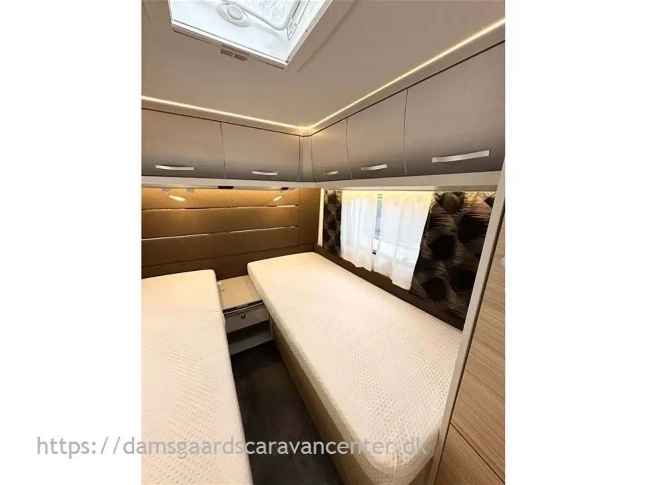 Billede 13 - 2020 - Dethleffs Generation 515 LE Enkeltsenge - Combi 4 - Mover - Telt - Markise