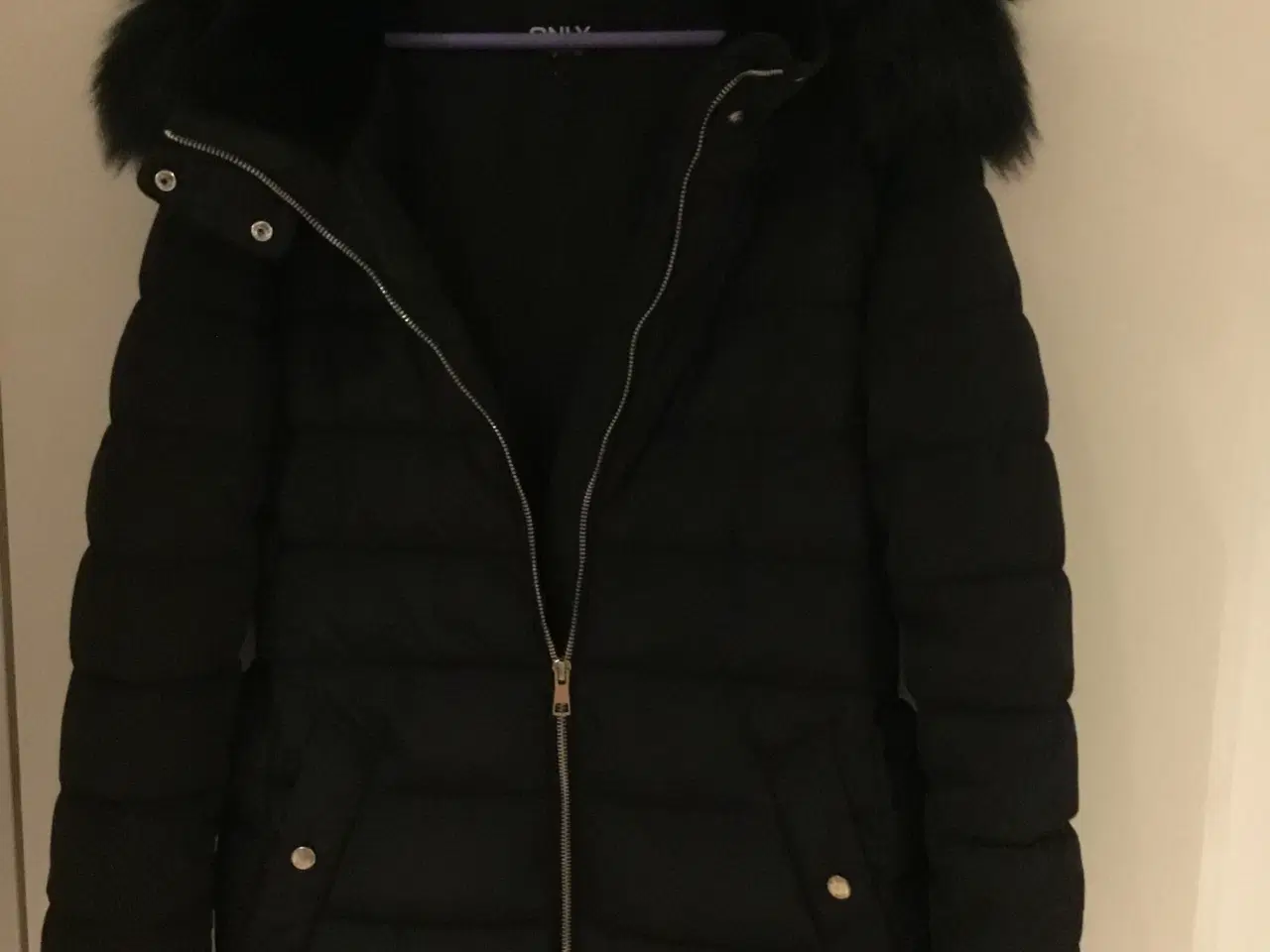 Billede 1 - Vinter jakke i sort