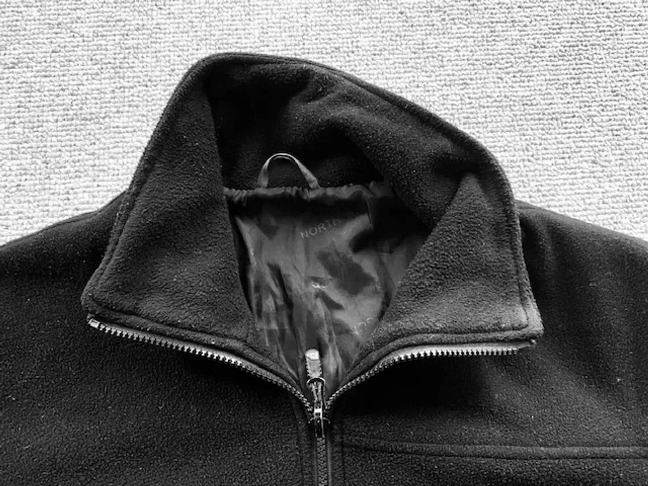 Billede 3 - Fleece jakke NB Tech-Line - unisex - i god stand