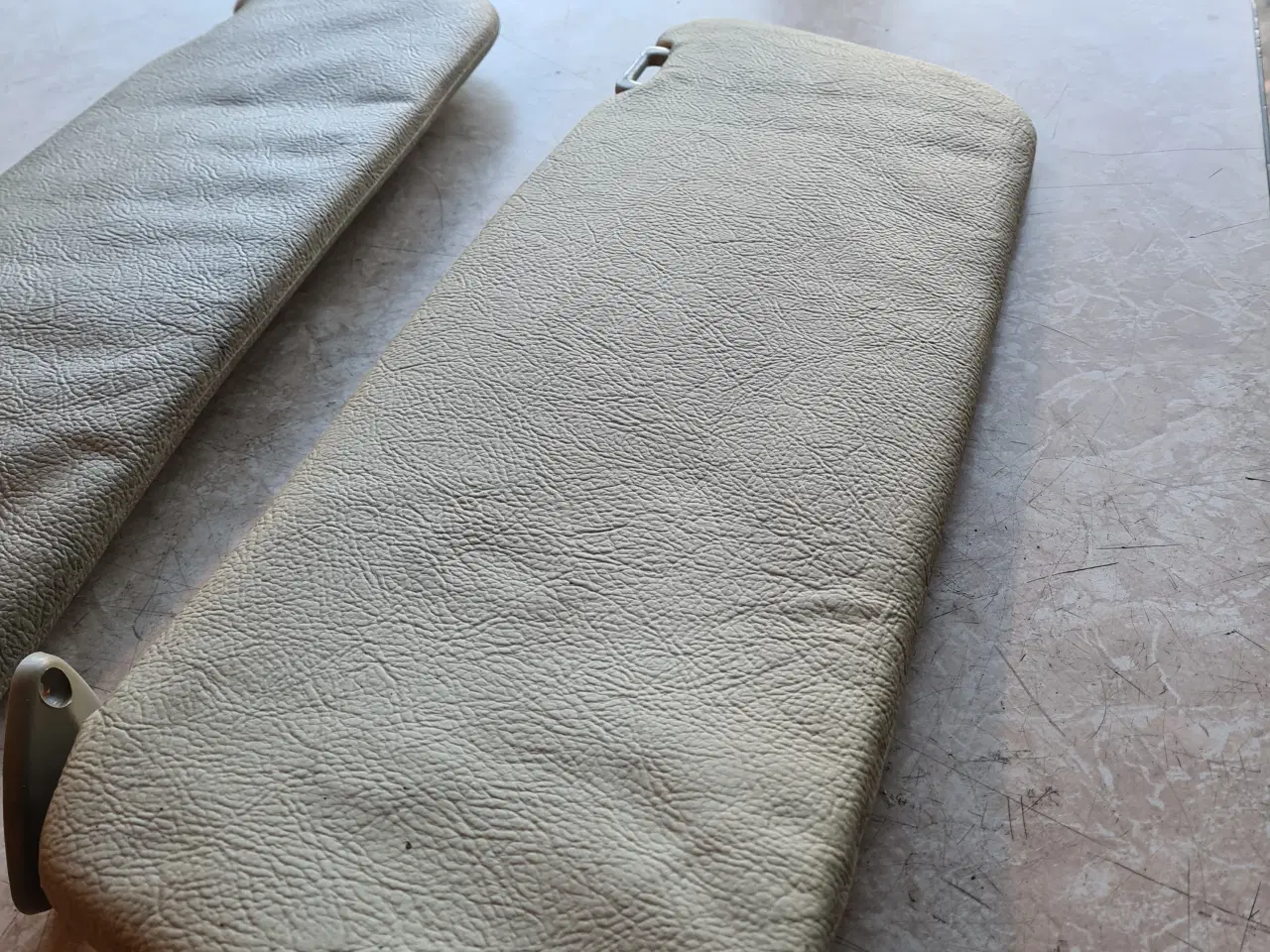 Billede 3 - 2 stk brugte  solskærme