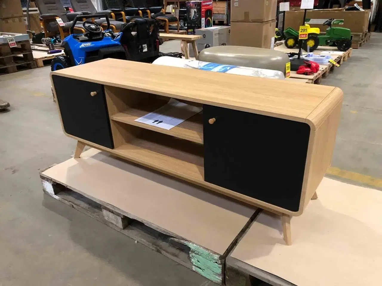 Billede 5 - Caitlin TV-bord - egetræslook og sort