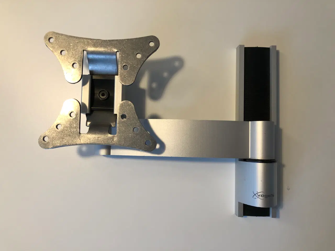 Billede 4 - Vægbeslag til TV fra Vogel's