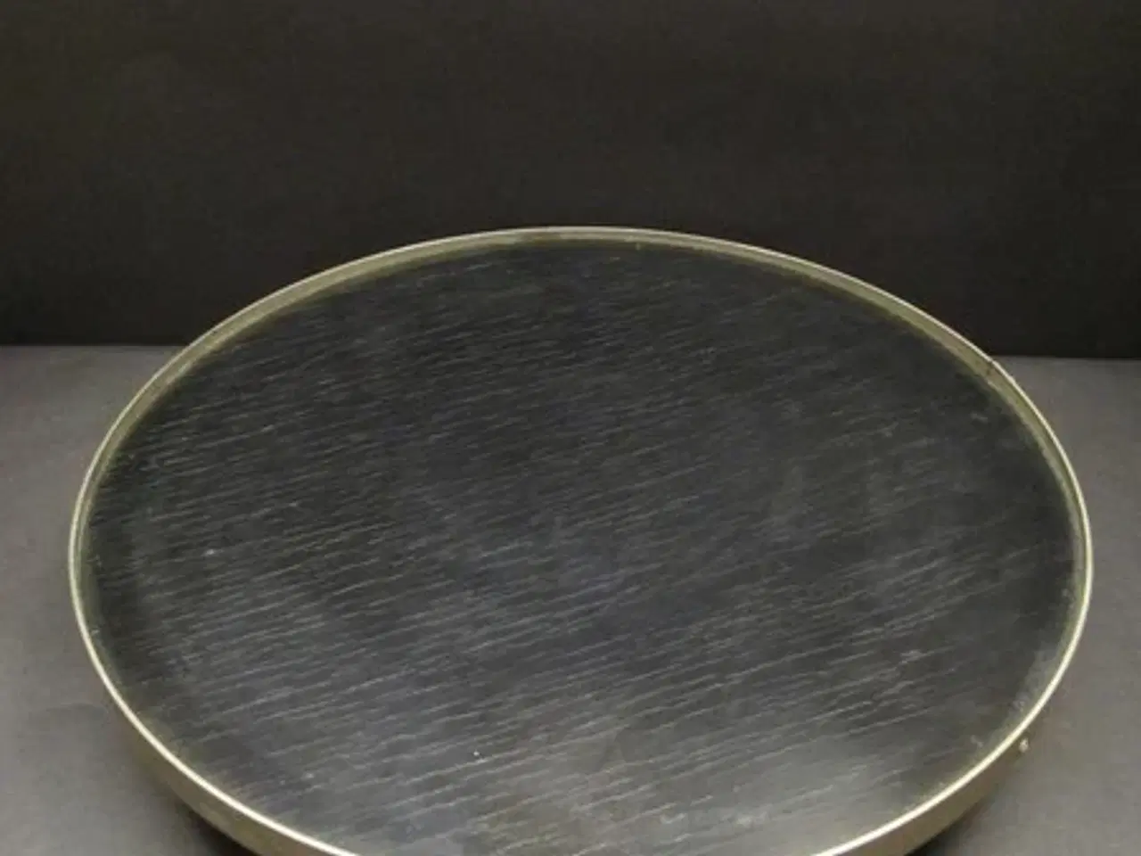 Billede 1 - Trankebar - Orginalt drejeligt fad til Karbaretsæt - Sortlakeret træ med metalkant 6X30½ cm (hxb)