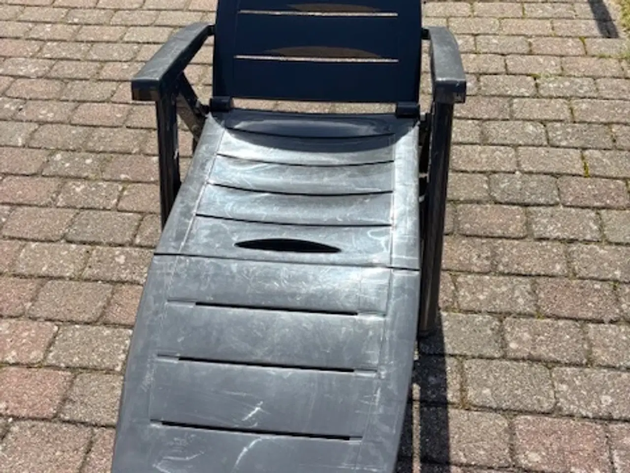 Billede 3 - Solseng i blå plast med hynde