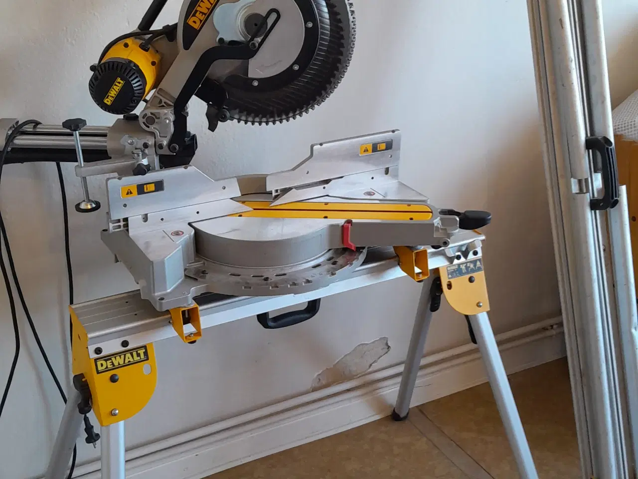 Billede 3 - Stor Dewalt kapsav