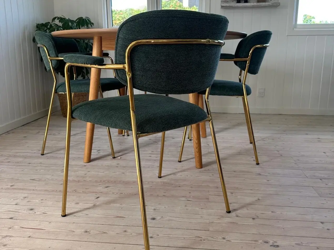 Billede 2 - Spisebord rund + 4 stole
