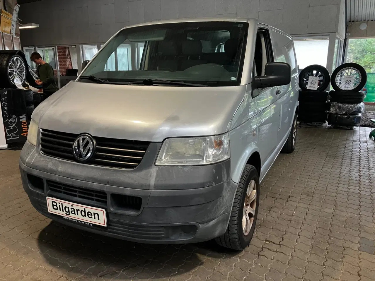 Billede 1 - VW Transporter 2,5 TDi 130 Kassevogn kort