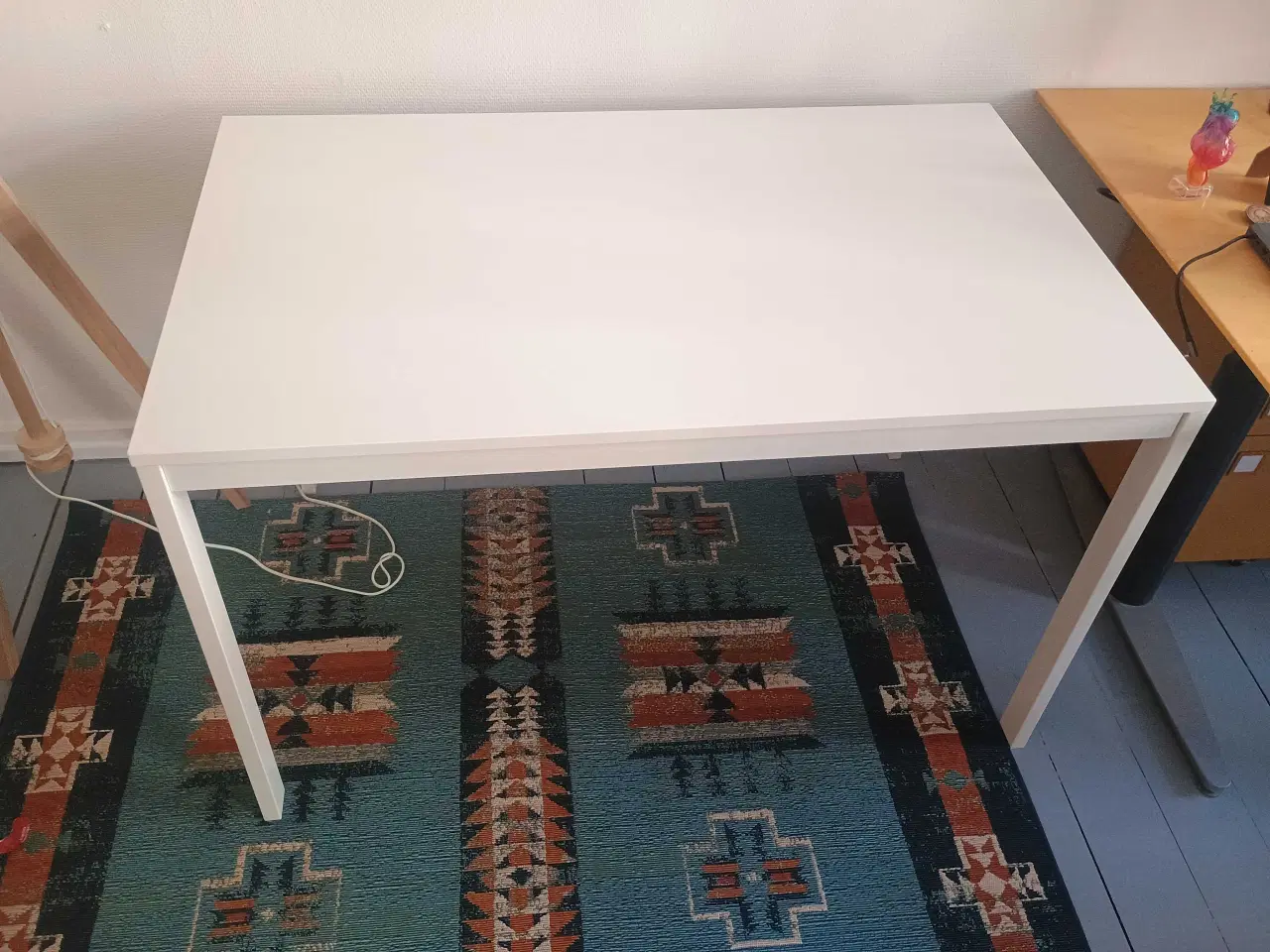 Billede 2 - Spisebord med udtræk. Samlet og ubrugt 