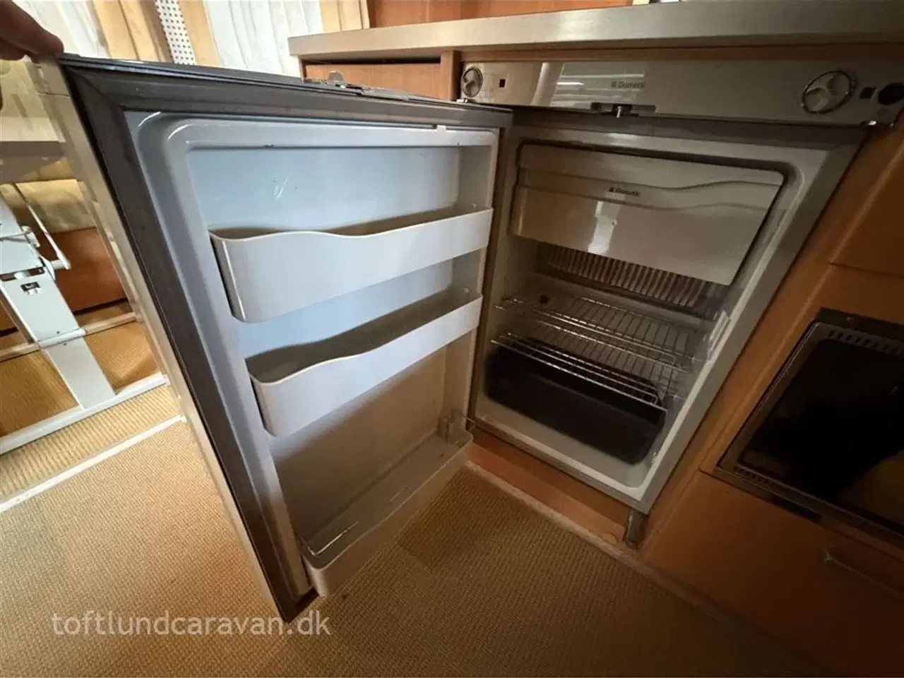 Billede 22 - 2008 - Wilk S3*** 490 HTD 1 ejers, SUPERFLOT med dobbeltseng, m/MOVER, gasbageovn mv. ET GODT TILBUD.